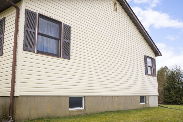 Dutch Lap Siding Repair in Huntersville